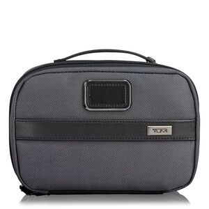 TUMI Alpha 2 Split Travel Kit GreyToiletry Bag Dopp Kit